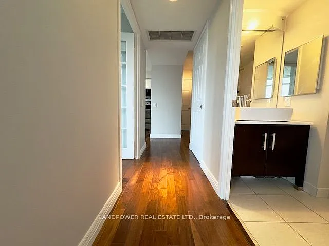 28 Harrison Garden Blvd #2005 — Photo 28