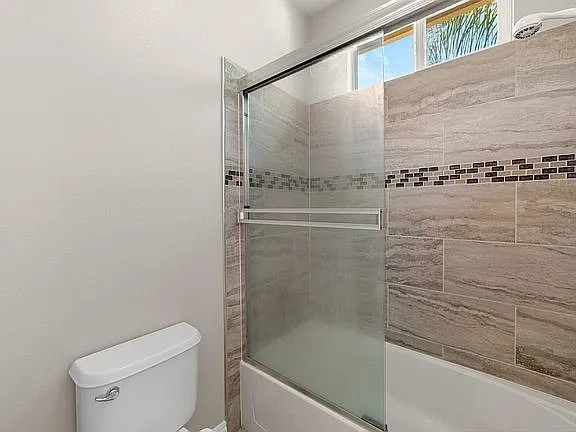 727 Talbot Ct — Photo 10
