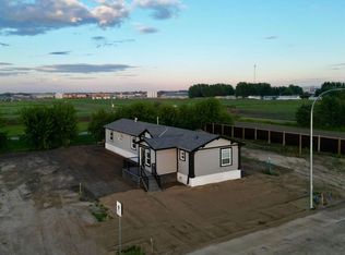 10905 N 103rd St, Mackenzie County, AB T0H 2H0