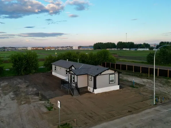 10905 N 103rd St, Mackenzie County, AB T0H 2H0