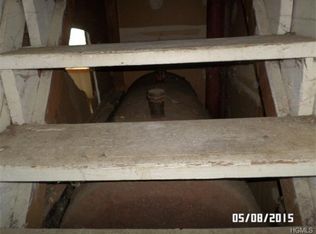 1732 Crompond Rd, Peekskill, NY 10566