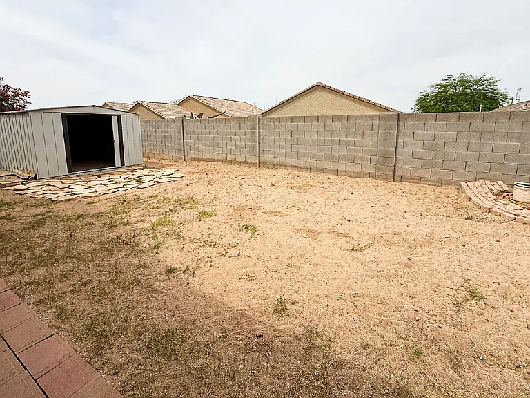8062 W North Ln #109THDR — Photo 32
