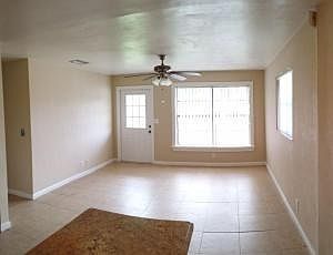 5th image of 678 Harth Dr