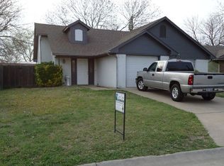 1613 Fairfield Cir, Sanger, TX 76266
