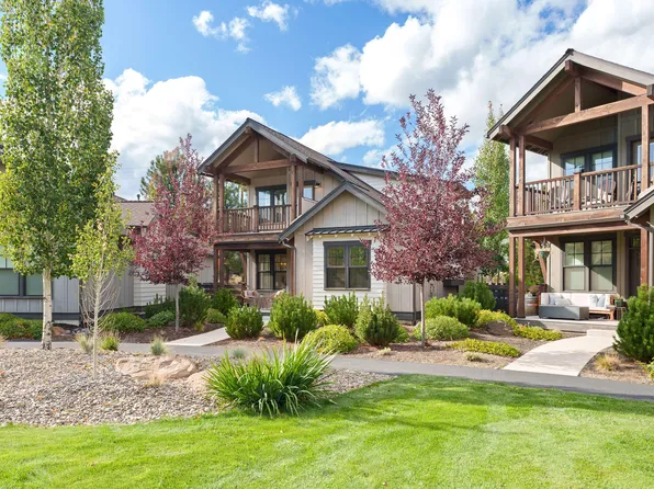 19737 SW River Camp Ln, Bend, OR 97702