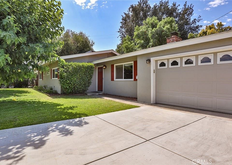 1st image of 506 Esther Way