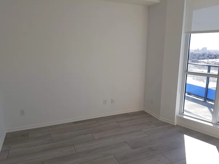 615 6th Ave SE #1703 — Photo 3