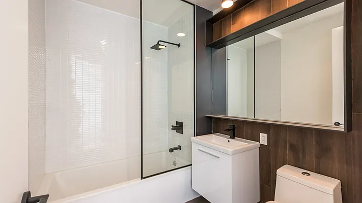 Rented by Nooklyn NYC LLC | media 13