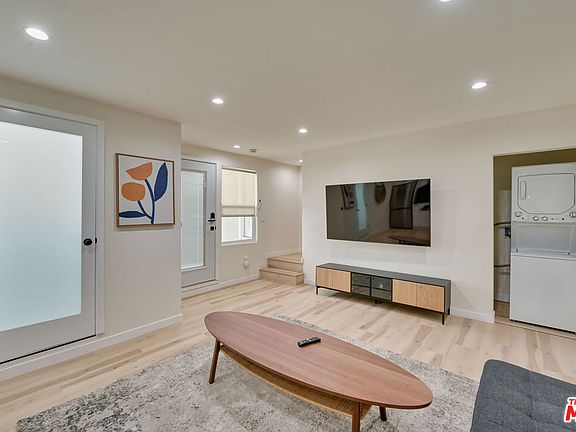 2nd image of 9042 Phyllis Ave #B