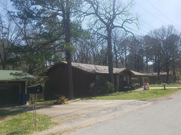 3rd image of 14 Grisham Dr