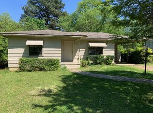 1648 Davis St, Conway, AR 72032