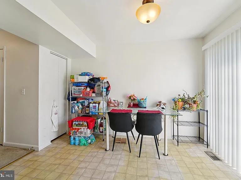 7206 Rutherford Green Cir — Photo 14