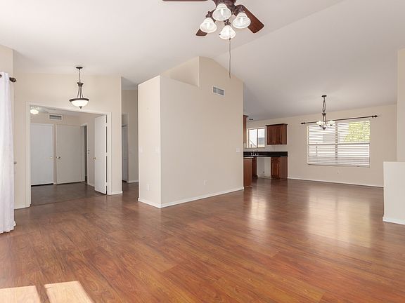 4th image of 2288 E Arabian Dr