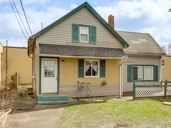 22 Mann St
