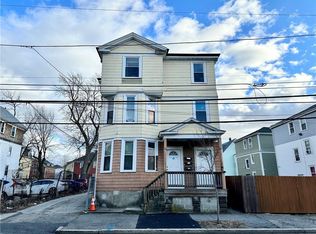 412-414 Potters Ave, Providence, RI 02907