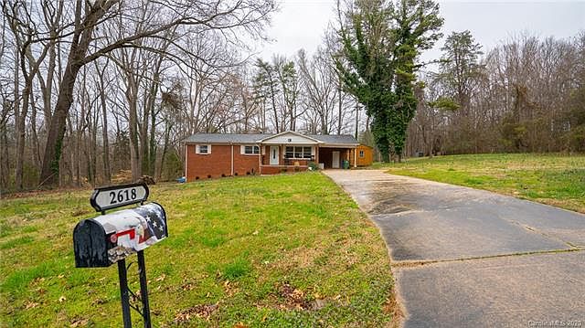 1st image of 2618 Lynn Dr