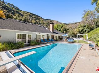 1456 Roscomare Rd, Los Angeles, CA 90077