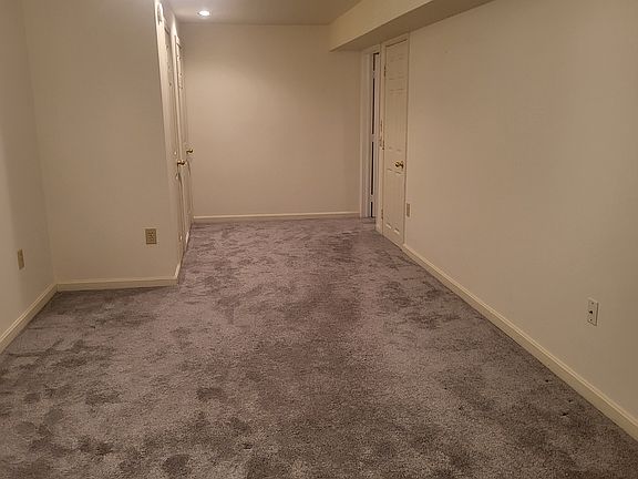 3rd image of 9301 N Laurel Rd #Basement