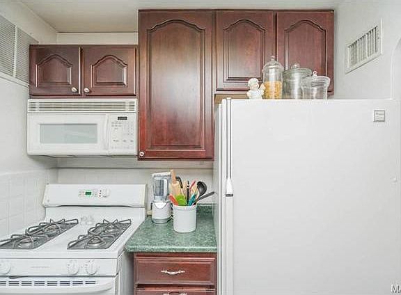 4th image of 5225-5227 Miami St
