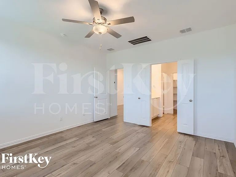 212 Wyndemere Ln — Photo 14