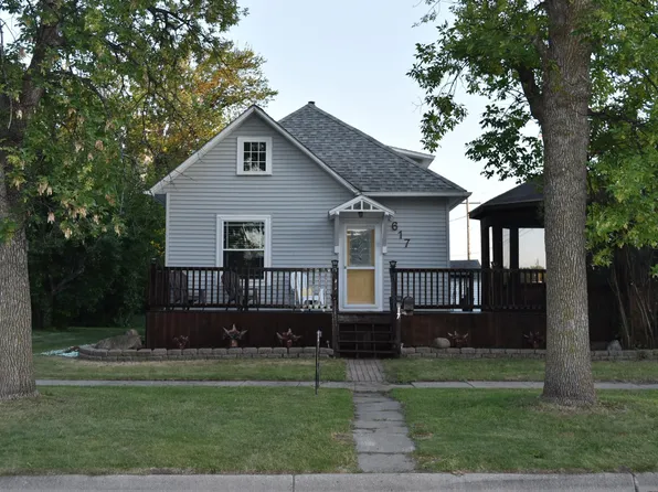 617 Nebraska Ave, Breckenridge, MN 56520