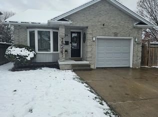296 Bournemouth Dr, London, ON N5V 4S5