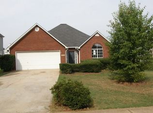 345 Jasmine Dr, Locust Grove, GA 30248