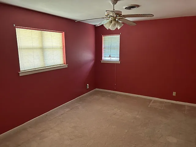 203 Melody Ln — Photo 8