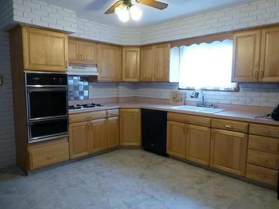 5th image of 224 Harrison St
