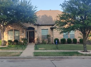 218 Paradise Way, Red Oak, TX 75154