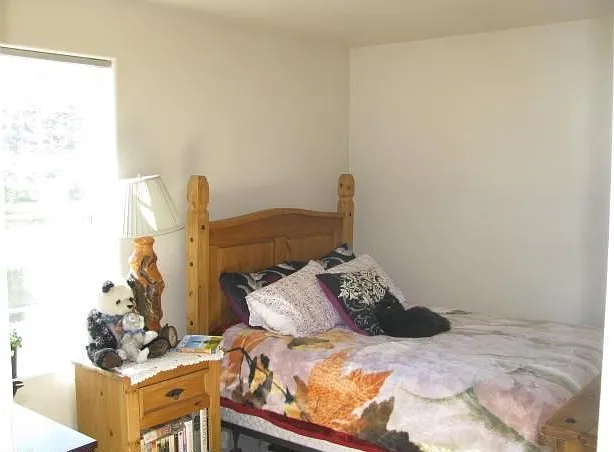2829 Acacia Ave — Photo 8