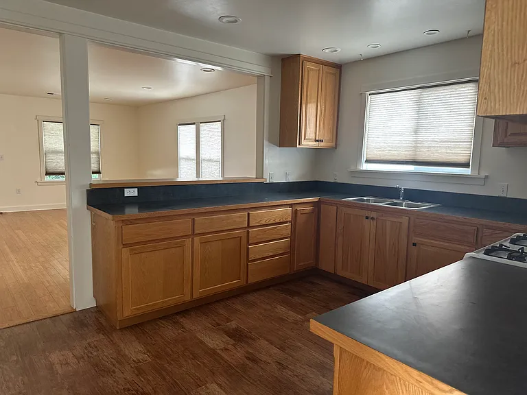 3730 S Higuera St #9 — Photo 10
