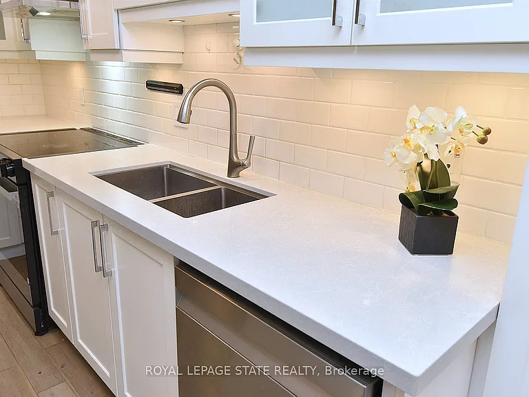 519 Southridge Dr — Photo 16