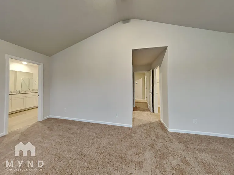 72 Royal Meadow Dr — Photo 13
