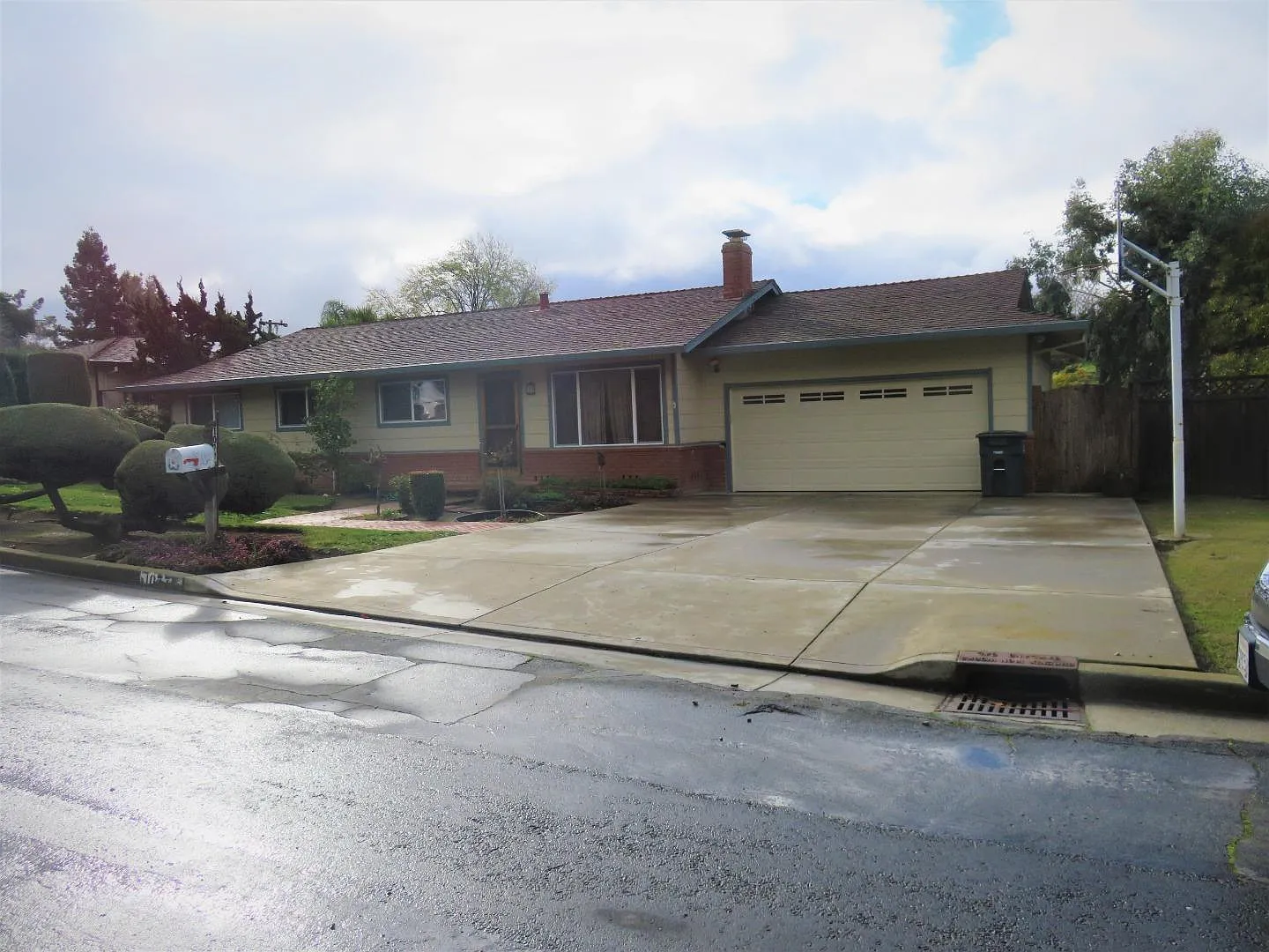 10775 Hubbard Way photo 1