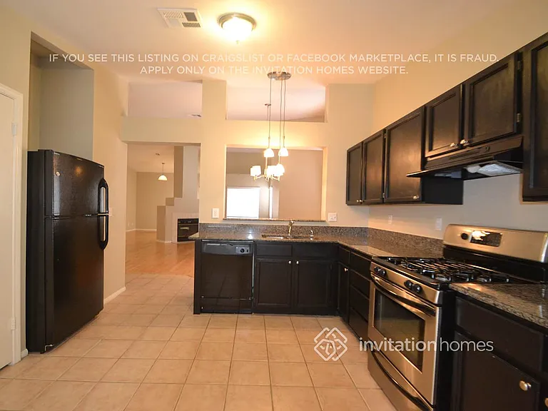 1629 Palmae Way — Photo 3