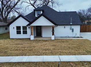 802 S Medora St, Terrell, TX 75160