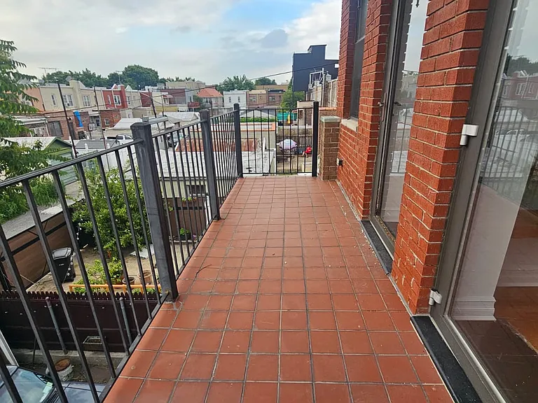 22-38 43rd St #2A — Photo 11