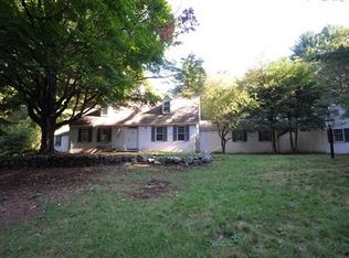 32 Hillside Rd, Lincoln, MA 01773