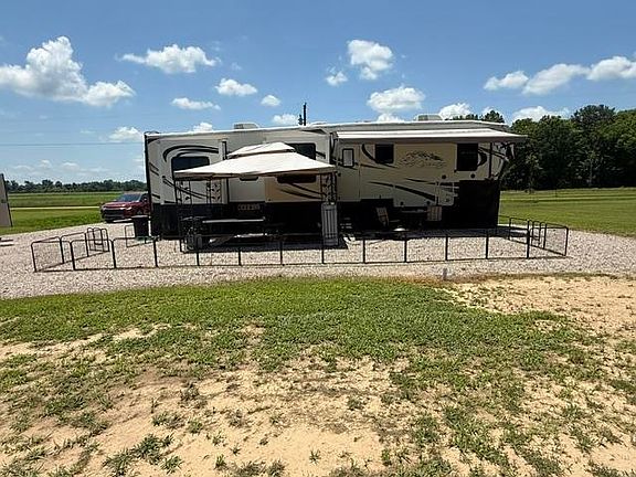 3rd image of 330 Nash Landing Ln