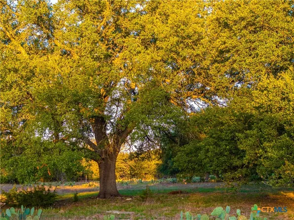 Lennon Ln, Burnet, TX 78611