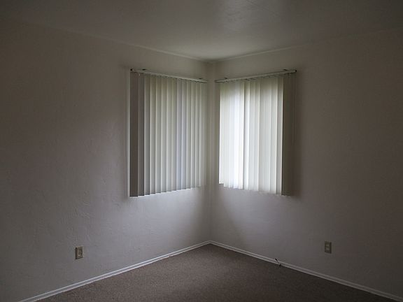 5th image of 443 Flower St APT A