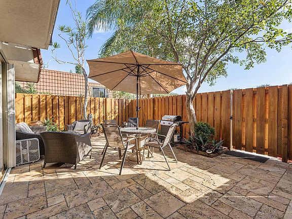 4th image of 1781 San Jose Dr #42-D