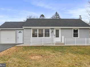 27 Harvard Rd, Hagerstown, MD 21742