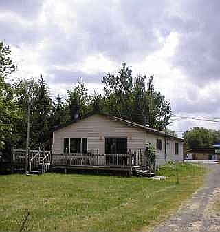 Front of House / Wrap-Around-Deck