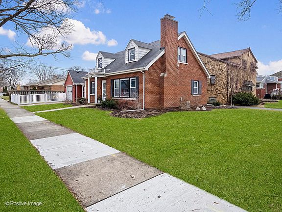 2nd image of 743 Community Dr