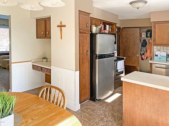 5th image of 4033 Baumhoff Ave NW