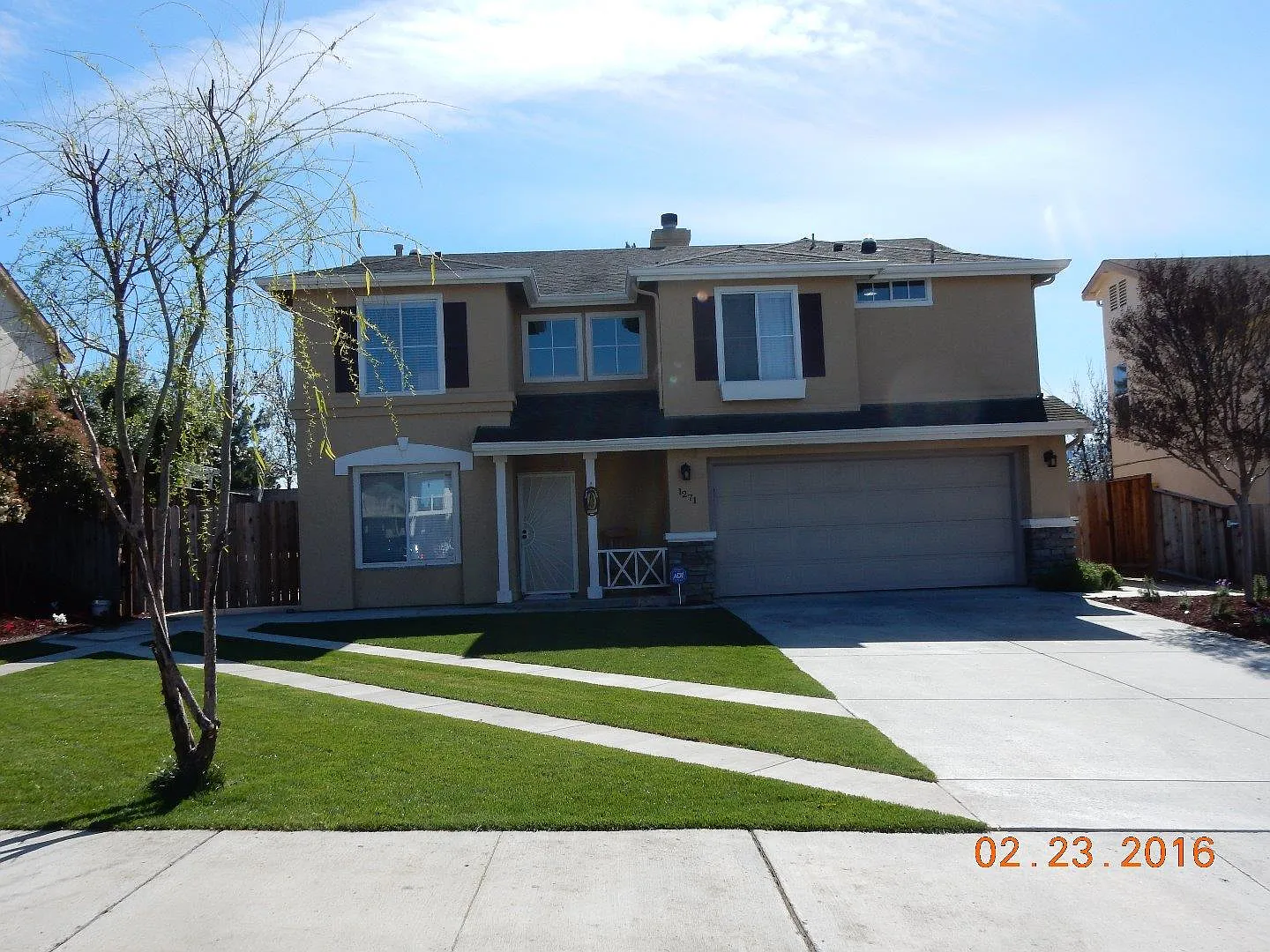 1271 Crestview Dr photo 1