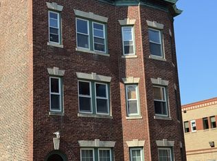252 Harvard St APT 3, Cambridge, MA 02139
