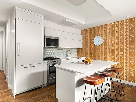 2nd image of 1089 Dekalb Ave #1